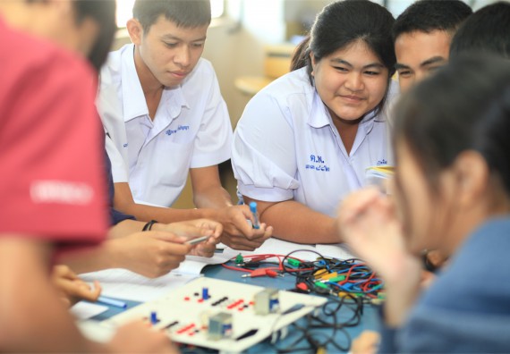 ภาพกิจกรรม ค่ายวิทยาศาสตร์โรงเรียนตากพิทยาคม จัดโดย คณะวิทยาศาสตร์และเทคโนโลยี