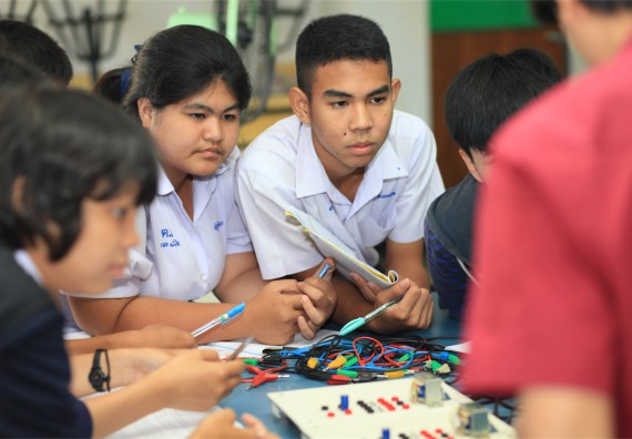 ภาพกิจกรรม ค่ายวิทยาศาสตร์โรงเรียนตากพิทยาคม จัดโดย คณะวิทยาศาสตร์และเทคโนโลยี