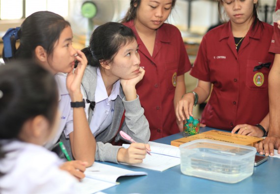 ภาพกิจกรรม ค่ายวิทยาศาสตร์โรงเรียนตากพิทยาคม จัดโดย คณะวิทยาศาสตร์และเทคโนโลยี
