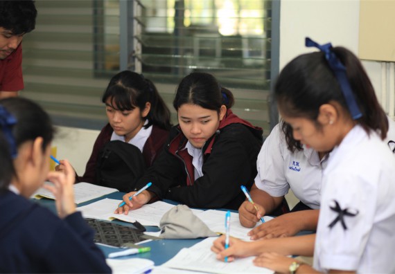 ภาพกิจกรรม ค่ายวิทยาศาสตร์โรงเรียนตากพิทยาคม จัดโดย คณะวิทยาศาสตร์และเทคโนโลยี