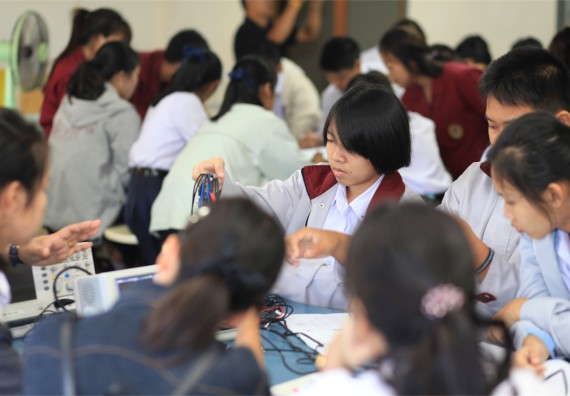 ภาพกิจกรรม ค่ายวิทยาศาสตร์โรงเรียนตากพิทยาคม จัดโดย คณะวิทยาศาสตร์และเทคโนโลยี