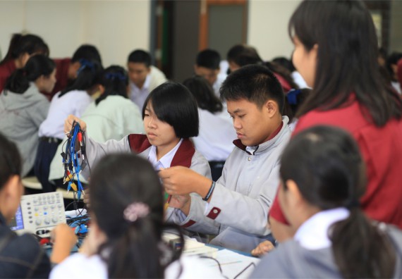 ภาพกิจกรรม ค่ายวิทยาศาสตร์โรงเรียนตากพิทยาคม จัดโดย คณะวิทยาศาสตร์และเทคโนโลยี
