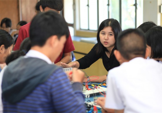 ภาพกิจกรรม ค่ายวิทยาศาสตร์โรงเรียนตากพิทยาคม จัดโดย คณะวิทยาศาสตร์และเทคโนโลยี