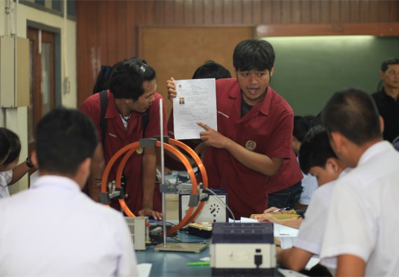 ภาพกิจกรรม ค่ายวิทยาศาสตร์โรงเรียนตากพิทยาคม จัดโดย คณะวิทยาศาสตร์และเทคโนโลยี
