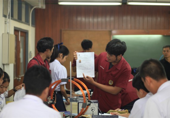 ภาพกิจกรรม ค่ายวิทยาศาสตร์โรงเรียนตากพิทยาคม จัดโดย คณะวิทยาศาสตร์และเทคโนโลยี