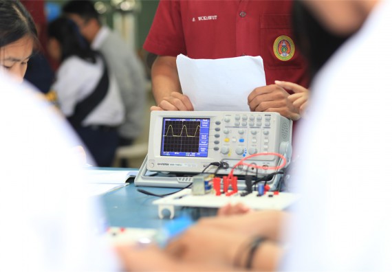 ภาพกิจกรรม ค่ายวิทยาศาสตร์โรงเรียนตากพิทยาคม จัดโดย คณะวิทยาศาสตร์และเทคโนโลยี