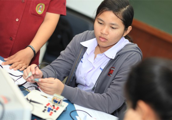 ภาพกิจกรรม ค่ายวิทยาศาสตร์โรงเรียนตากพิทยาคม จัดโดย คณะวิทยาศาสตร์และเทคโนโลยี