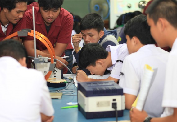 ภาพกิจกรรม ค่ายวิทยาศาสตร์โรงเรียนตากพิทยาคม จัดโดย คณะวิทยาศาสตร์และเทคโนโลยี