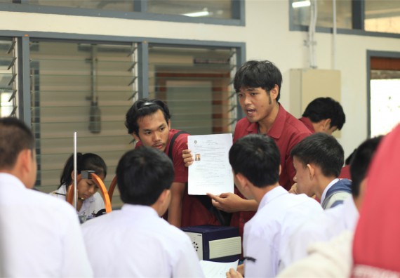 ภาพกิจกรรม ค่ายวิทยาศาสตร์โรงเรียนตากพิทยาคม จัดโดย คณะวิทยาศาสตร์และเทคโนโลยี