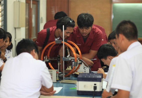 ภาพกิจกรรม ค่ายวิทยาศาสตร์โรงเรียนตากพิทยาคม จัดโดย คณะวิทยาศาสตร์และเทคโนโลยี