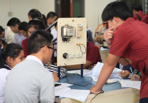 ภาพกิจกรรม ค่ายวิทยาศาสตร์โรงเรียนตากพิทยาคม จัดโดย คณะวิทยาศาสตร์และเทคโนโลยี
