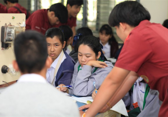 ภาพกิจกรรม ค่ายวิทยาศาสตร์โรงเรียนตากพิทยาคม จัดโดย คณะวิทยาศาสตร์และเทคโนโลยี