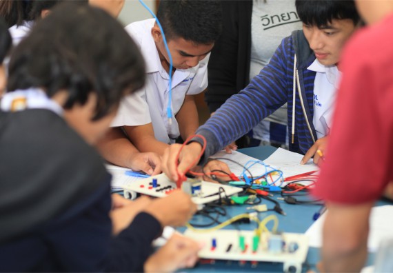 ภาพกิจกรรม ค่ายวิทยาศาสตร์โรงเรียนตากพิทยาคม จัดโดย คณะวิทยาศาสตร์และเทคโนโลยี