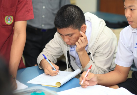 ภาพกิจกรรม ค่ายวิทยาศาสตร์โรงเรียนตากพิทยาคม จัดโดย คณะวิทยาศาสตร์และเทคโนโลยี