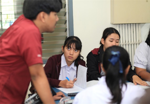ภาพกิจกรรม ค่ายวิทยาศาสตร์โรงเรียนตากพิทยาคม จัดโดย คณะวิทยาศาสตร์และเทคโนโลยี