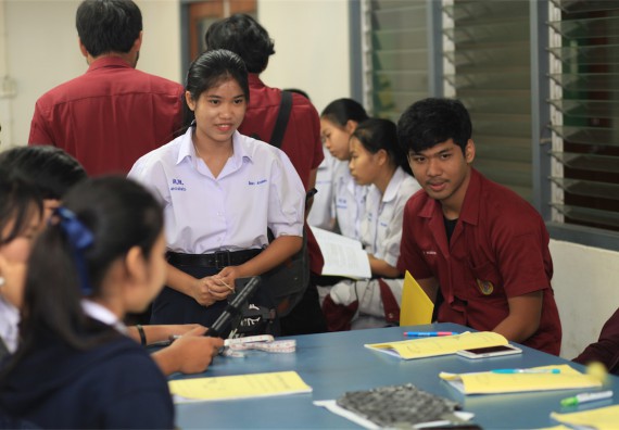 ภาพกิจกรรม ค่ายวิทยาศาสตร์โรงเรียนตากพิทยาคม จัดโดย คณะวิทยาศาสตร์และเทคโนโลยี