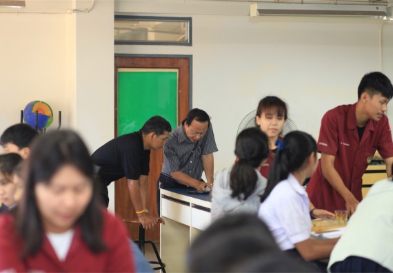 ภาพกิจกรรม ค่ายวิทยาศาสตร์โรงเรียนตากพิทยาคม จัดโดย คณะวิทยาศาสตร์และเทคโนโลยี