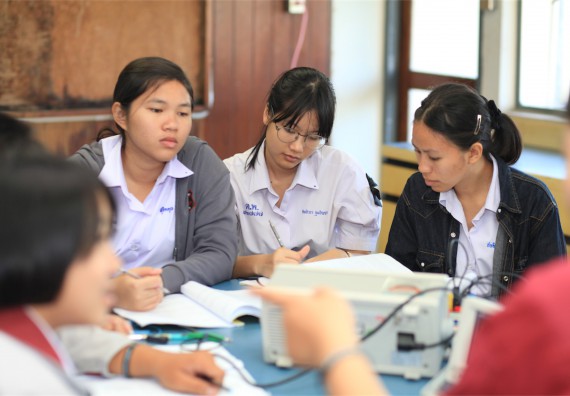 ภาพกิจกรรม ค่ายวิทยาศาสตร์โรงเรียนตากพิทยาคม จัดโดย คณะวิทยาศาสตร์และเทคโนโลยี
