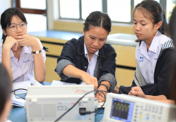 ภาพกิจกรรม ค่ายวิทยาศาสตร์โรงเรียนตากพิทยาคม จัดโดย คณะวิทยาศาสตร์และเทคโนโลยี