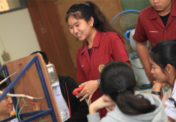 ภาพกิจกรรม ค่ายวิทยาศาสตร์โรงเรียนตากพิทยาคม จัดโดย คณะวิทยาศาสตร์และเทคโนโลยี