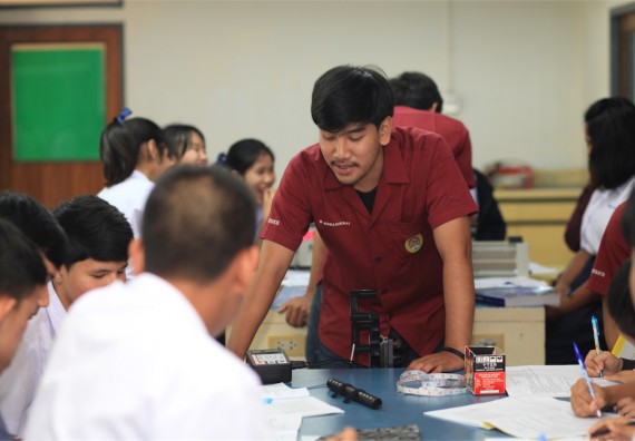 ภาพกิจกรรม ค่ายวิทยาศาสตร์โรงเรียนตากพิทยาคม จัดโดย คณะวิทยาศาสตร์และเทคโนโลยี