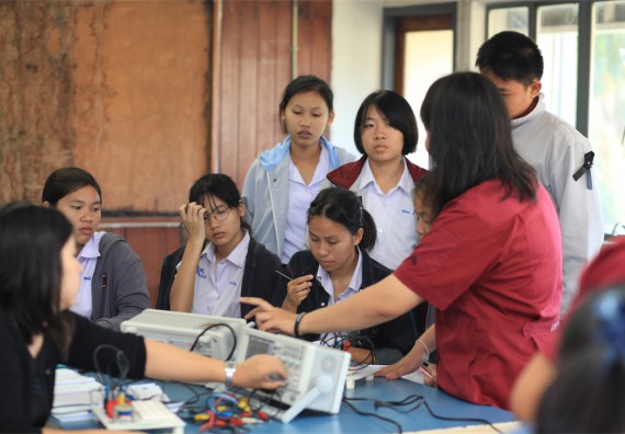ภาพกิจกรรม ค่ายวิทยาศาสตร์โรงเรียนตากพิทยาคม จัดโดย คณะวิทยาศาสตร์และเทคโนโลยี