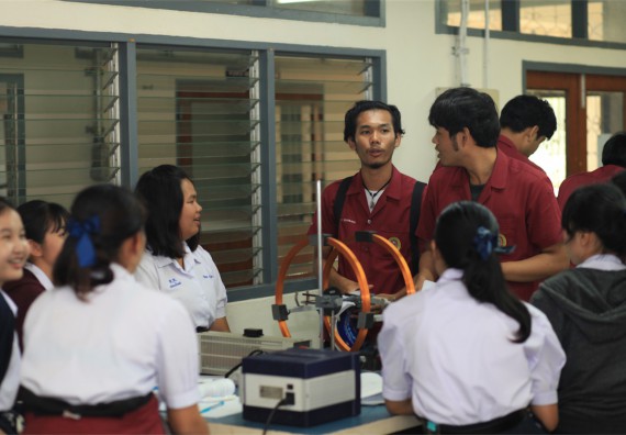 ภาพกิจกรรม ค่ายวิทยาศาสตร์โรงเรียนตากพิทยาคม จัดโดย คณะวิทยาศาสตร์และเทคโนโลยี