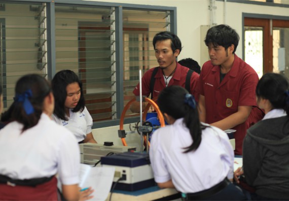 ภาพกิจกรรม ค่ายวิทยาศาสตร์โรงเรียนตากพิทยาคม จัดโดย คณะวิทยาศาสตร์และเทคโนโลยี