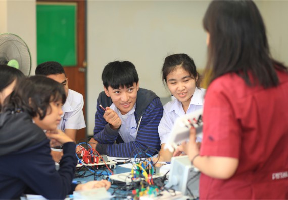 ภาพกิจกรรม ค่ายวิทยาศาสตร์โรงเรียนตากพิทยาคม จัดโดย คณะวิทยาศาสตร์และเทคโนโลยี