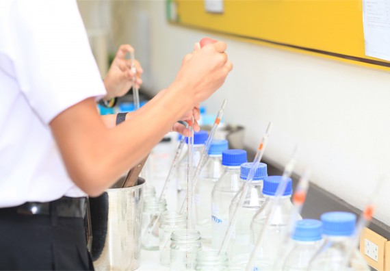 ภาพกิจกรรม ค่ายวิทยาศาสตร์โรงเรียนตากพิทยาคม จัดโดย คณะวิทยาศาสตร์และเทคโนโลยี