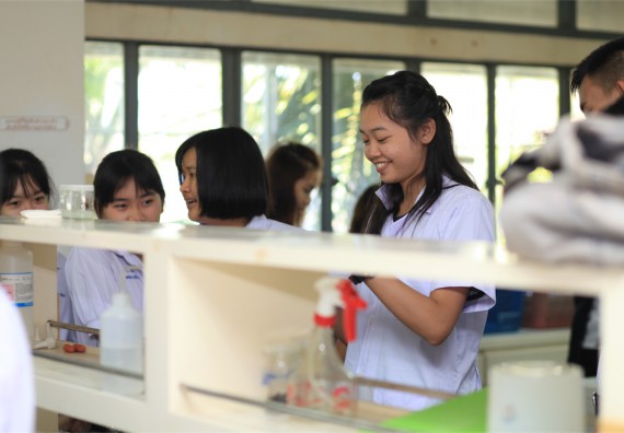 ภาพกิจกรรม ค่ายวิทยาศาสตร์โรงเรียนตากพิทยาคม จัดโดย คณะวิทยาศาสตร์และเทคโนโลยี