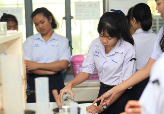ภาพกิจกรรม ค่ายวิทยาศาสตร์โรงเรียนตากพิทยาคม จัดโดย คณะวิทยาศาสตร์และเทคโนโลยี