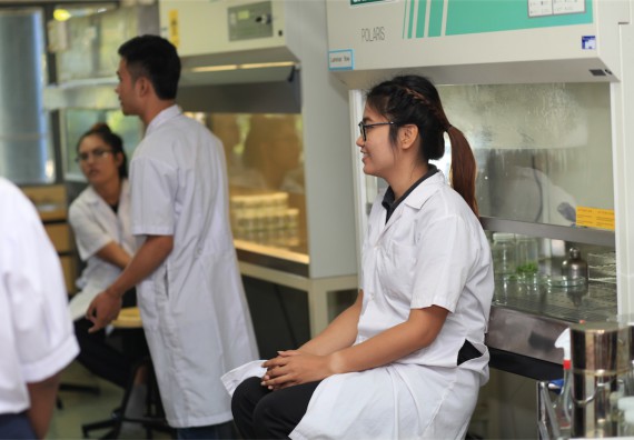 ภาพกิจกรรม ค่ายวิทยาศาสตร์โรงเรียนตากพิทยาคม จัดโดย คณะวิทยาศาสตร์และเทคโนโลยี