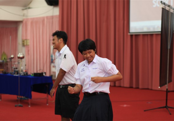 ภาพกิจกรรม ค่ายวิทยาศาสตร์โรงเรียนตากพิทยาคม จัดโดย คณะวิทยาศาสตร์และเทคโนโลยี