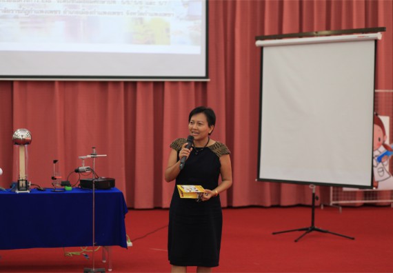 ภาพกิจกรรม ค่ายวิทยาศาสตร์โรงเรียนตากพิทยาคม จัดโดย คณะวิทยาศาสตร์และเทคโนโลยี