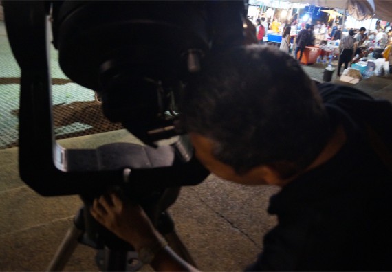 ภาพกิจกรรม ศูนย์วิทยาศาสตร์และวิทยาศาสตร์ประยุกต์ จัดกิจกรรมบริการวิชาการชมปรากฏการณ์ Super full moon ขึ้น