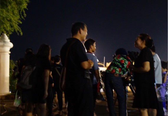 ภาพกิจกรรม ศูนย์วิทยาศาสตร์และวิทยาศาสตร์ประยุกต์ จัดกิจกรรมบริการวิชาการชมปรากฏการณ์ Super full moon ขึ้น