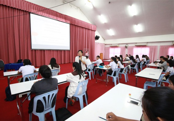 ภาพกิจกรรม พัฒนาทักษะภาษาอังกฤษสำหรับนักศึกษาคณะวิทยาศาสตร์และเทคโนโลยี