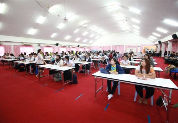 ภาพกิจกรรม พัฒนาทักษะภาษาอังกฤษสำหรับนักศึกษาคณะวิทยาศาสตร์และเทคโนโลยี