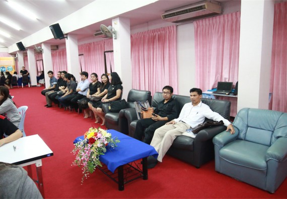 ภาพกิจกรรม พัฒนาทักษะภาษาอังกฤษสำหรับนักศึกษาคณะวิทยาศาสตร์และเทคโนโลยี