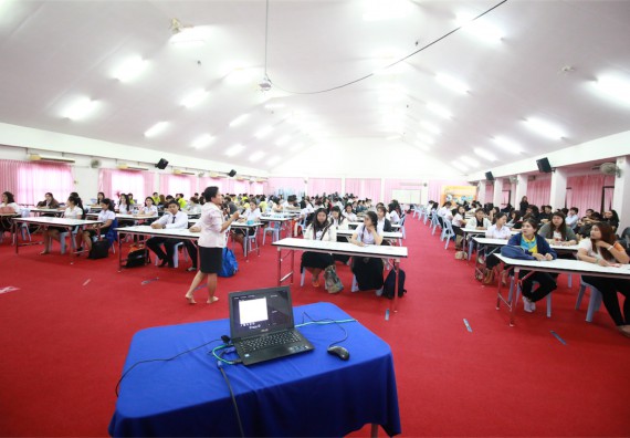 ภาพกิจกรรม พัฒนาทักษะภาษาอังกฤษสำหรับนักศึกษาคณะวิทยาศาสตร์และเทคโนโลยี