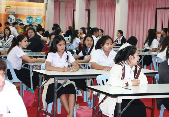 ภาพกิจกรรม พัฒนาทักษะภาษาอังกฤษสำหรับนักศึกษาคณะวิทยาศาสตร์และเทคโนโลยี