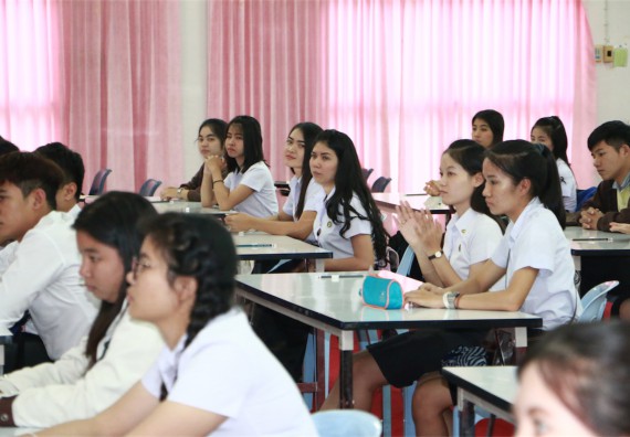 ภาพกิจกรรม พัฒนาทักษะภาษาอังกฤษสำหรับนักศึกษาคณะวิทยาศาสตร์และเทคโนโลยี