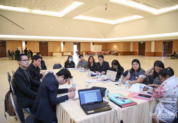 ภาพกิจกรรม คณะวิทยาศาสตร์ฯเข้าร่วมปรับปรุงแผนยุทธศาสตร์การพัฒนามหาวิทยาลัย (Reprofiling) ระยะ 10 ปี พ.ศ. 2561 – 2570 ครั้งที่ 2 และยกร่างแผนยุทธศาสตร์ ระยะ 5 ปี พ.ศ. 2561 -2565