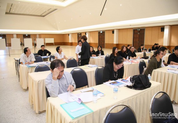 ภาพกิจกรรม คณะวิทยาศาสตร์ฯเข้าร่วมปรับปรุงแผนยุทธศาสตร์การพัฒนามหาวิทยาลัย (Reprofiling) ระยะ 10 ปี พ.ศ. 2561 – 2570 ครั้งที่ 2 และยกร่างแผนยุทธศาสตร์ ระยะ 5 ปี พ.ศ. 2561 -2565