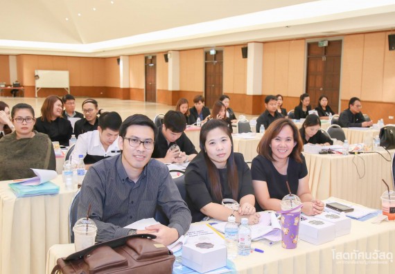 ภาพกิจกรรม คณะวิทยาศาสตร์ฯเข้าร่วมปรับปรุงแผนยุทธศาสตร์การพัฒนามหาวิทยาลัย (Reprofiling) ระยะ 10 ปี พ.ศ. 2561 – 2570 ครั้งที่ 2 และยกร่างแผนยุทธศาสตร์ ระยะ 5 ปี พ.ศ. 2561 -2565