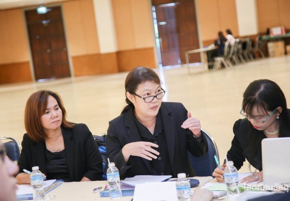 ภาพกิจกรรม คณะวิทยาศาสตร์ฯเข้าร่วมปรับปรุงแผนยุทธศาสตร์การพัฒนามหาวิทยาลัย (Reprofiling) ระยะ 10 ปี พ.ศ. 2561 – 2570 ครั้งที่ 2 และยกร่างแผนยุทธศาสตร์ ระยะ 5 ปี พ.ศ. 2561 -2565