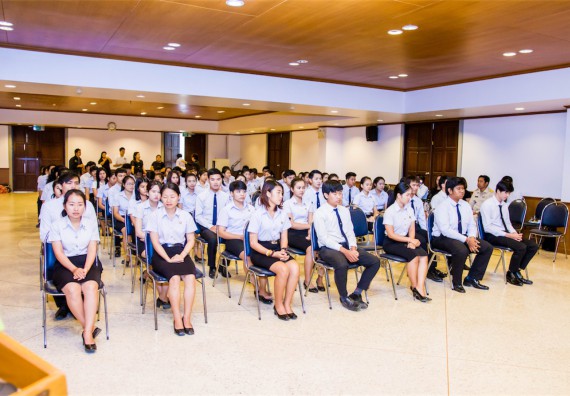 ภาพกิจกรรม พิธีมอบทุนเพื่อการศึกษา 