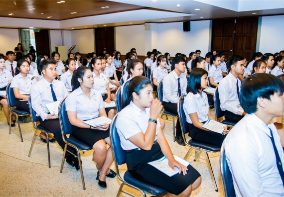 ภาพกิจกรรม พิธีมอบทุนเพื่อการศึกษา 