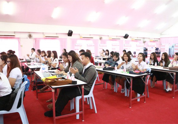 ภาพกิจกรรม โปรแกรมวิชาเคมี จัดการอบรมเชิงปฏิบัติการนำเสนอผลงานวิจัยทางเคมี